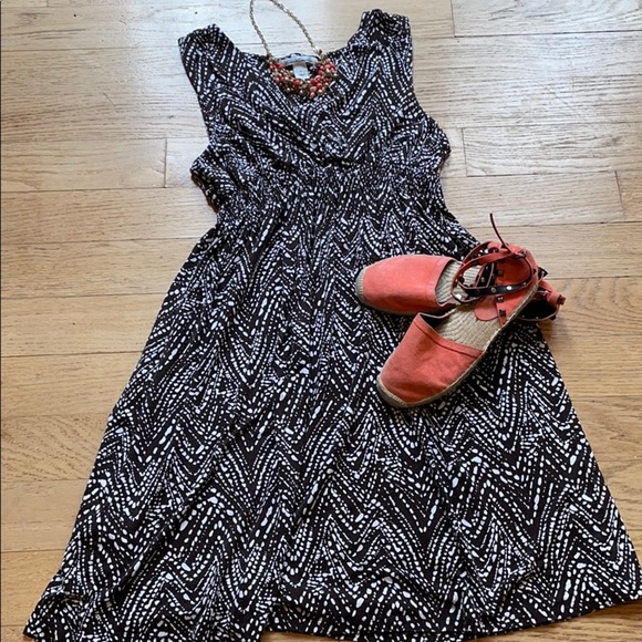 Kenneth Cole jersey dress brown white womens size large - Picture 8 of 8